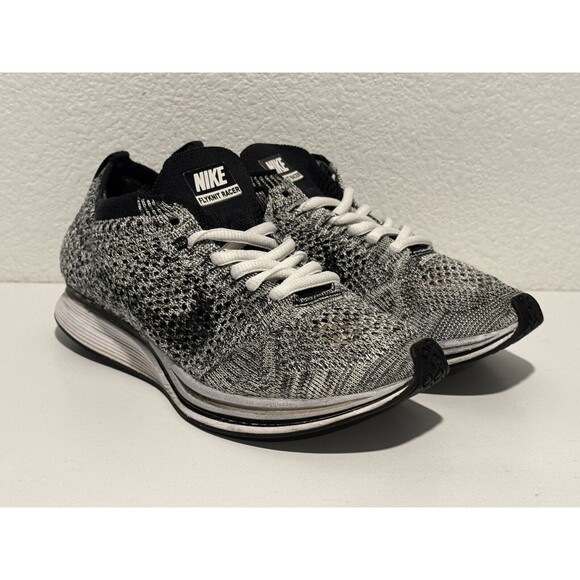 Nike Flyknit Racer Oreo Running Shoe Mens Sz 4 Womens 5.5 Sneaker 526628-101 - Picture 5 of 13